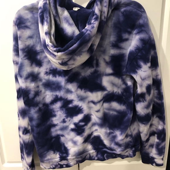 Blue tie dye sweater. - Picture 2 of 3